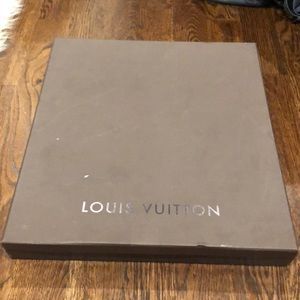 Louis Vuitton box